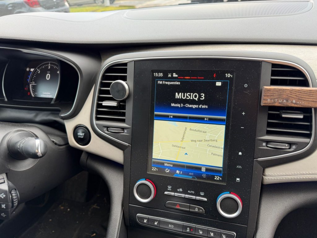 20283720-5c7d-4736-be4e-f414442a9ff5