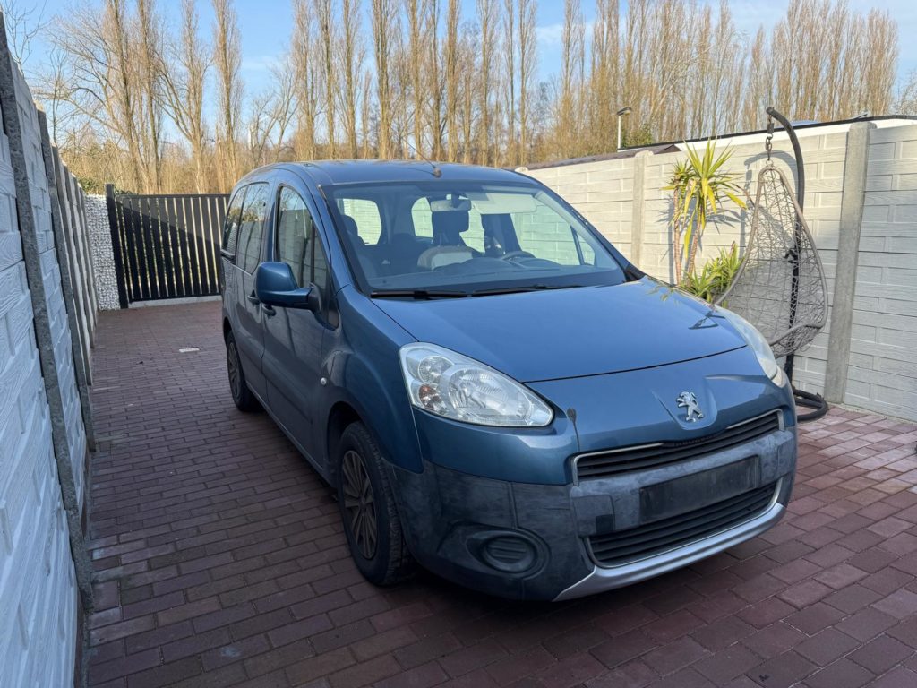 250bd85b-9c78-46f0-804e-5943936a6d1d