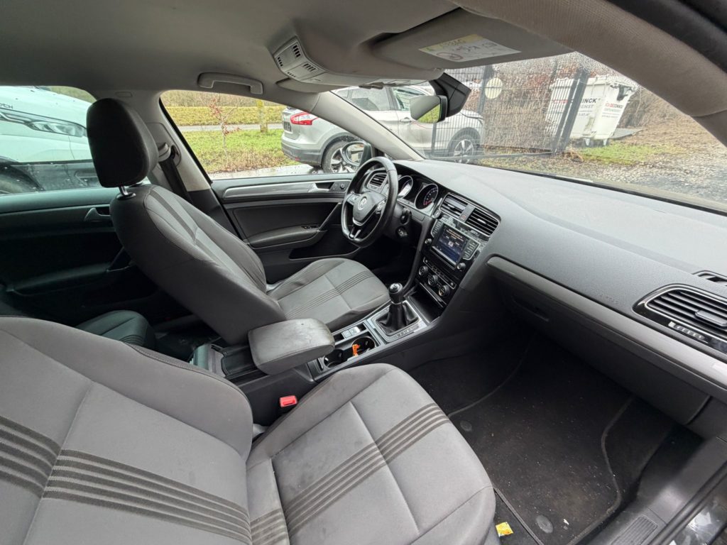 84ee7d4d-40d3-4d80-bc6d-97f73d54435b