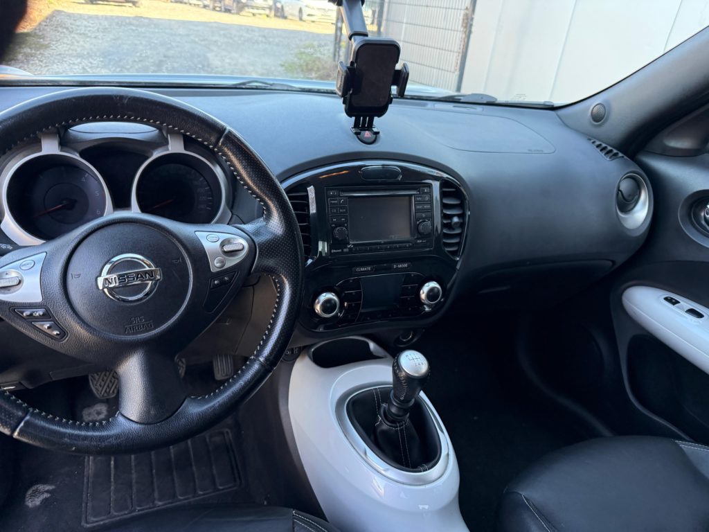 04220d61-7c2f-4079-8137-0cba8e50a1a2