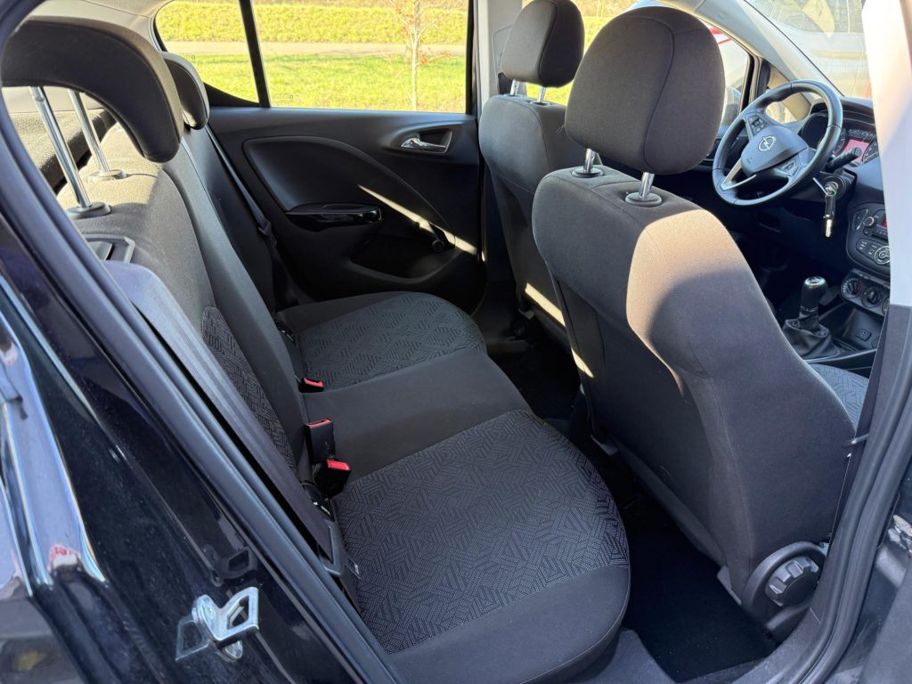 447e70f5-ae81-4984-a738-9c5e0ddeb8e1