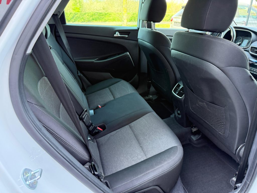 8c47f31b-c367-4182-97ed-6eace6a86651