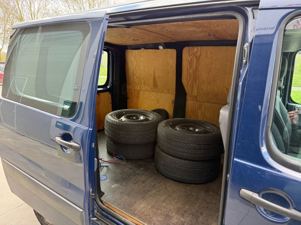 97bce521-9430-49f6-9c93-637814c973ef 2