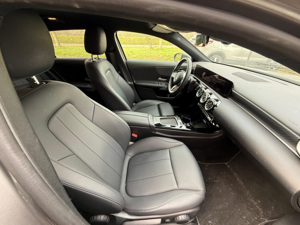 a877dc6b-d93f-48ea-be5f-c92feef691ff