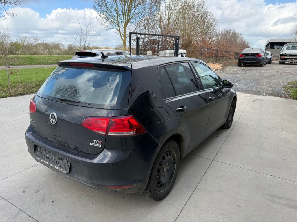 c32d3ccc-7f69-458d-96b7-a42dd08287e0