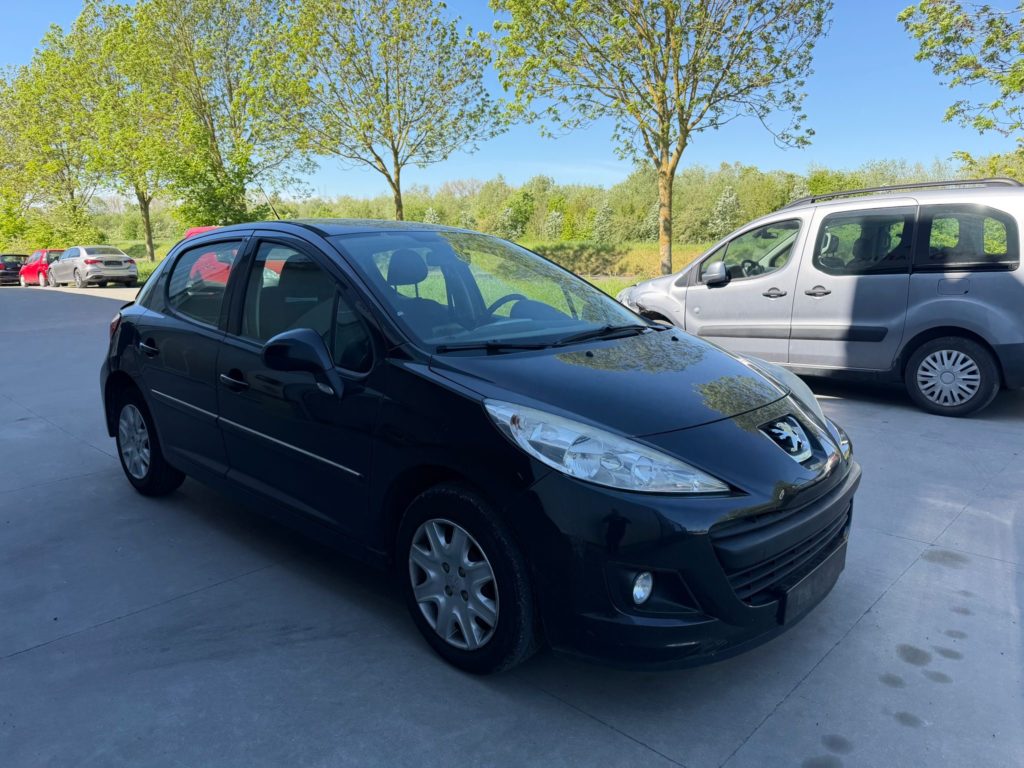 f994f14b-fc4b-4a49-a741-8d8d52f76a2c